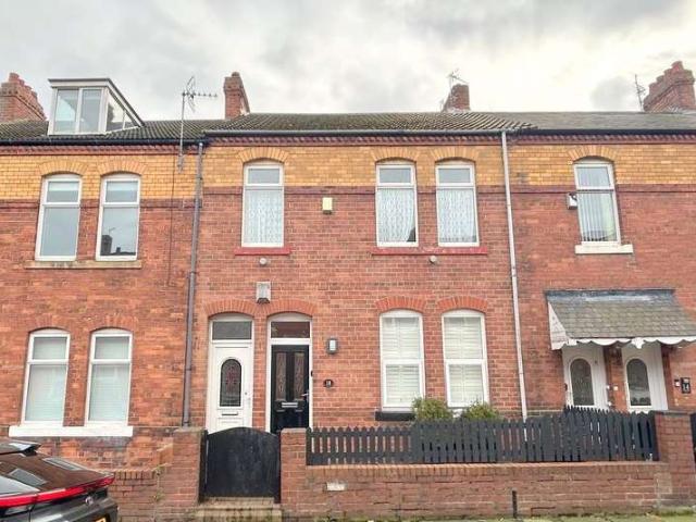 Flat for sale in Chirton, North Shields