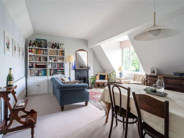 Flat for sale in Manor Park, Greater London