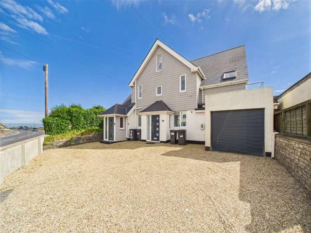 Flat for sale in Southbourne, Bournemouth
