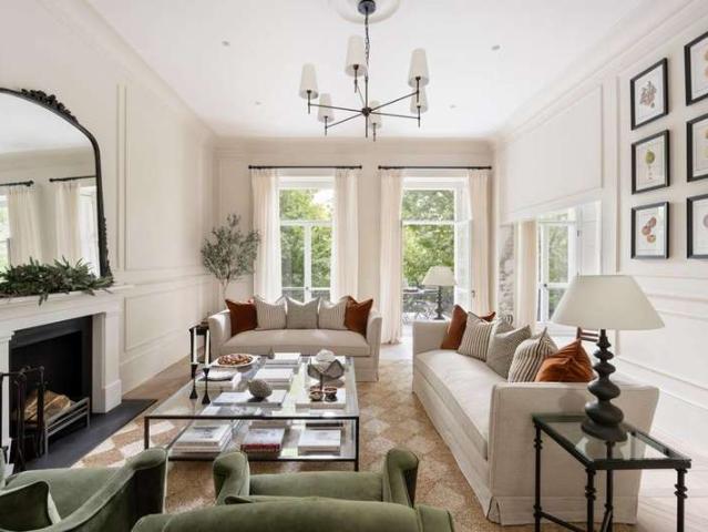 Flat for sale in South Kensington, South Kensington