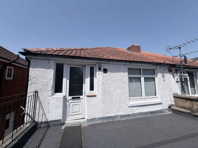 Flat for rent in Hampton Park, City Of Southampton