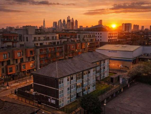 Flat for sale in Bethnal Green, Greater London