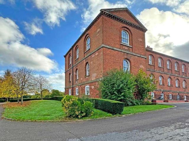 Flat for sale in Exminster, Teignbridge