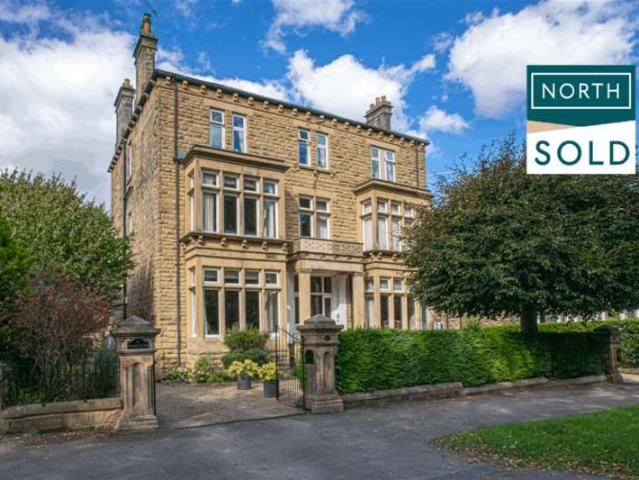 Flat for sale in Low Harrogate, Harrogate