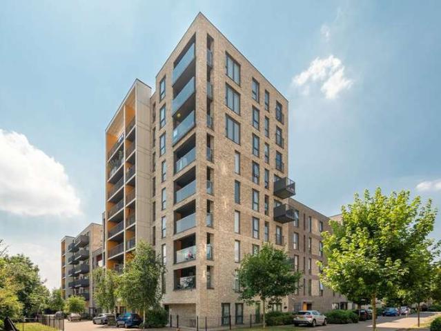Flat for rent in Colindale, Colindale