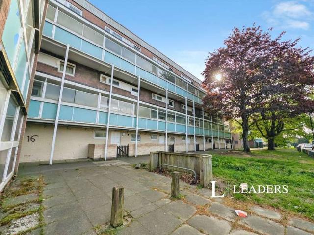 Flat for sale in Old Shirley, City Of Southampton