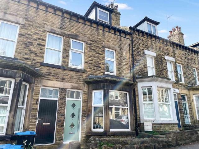 Flat for sale in Low Harrogate, Harrogate