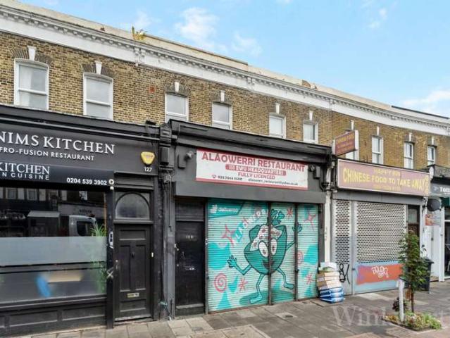 Flat for sale in London Borough of Lewisham, Greater London