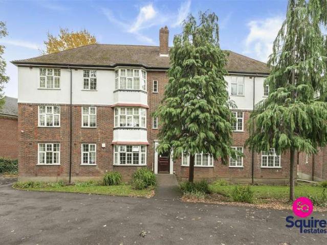 Flat for sale in Hendon, Greater London