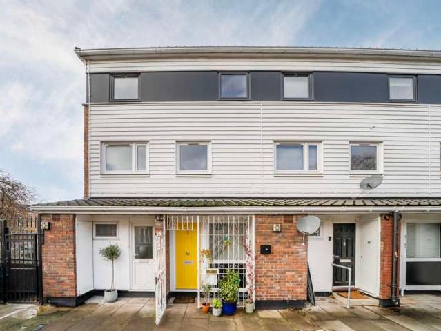 Flat for sale in Spitalfields, Whitechapel