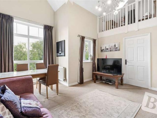 Flat for sale in Ardleigh Green, Greater London
