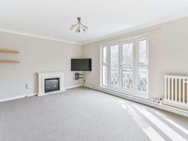 Flat for sale in Dulwich, Dulwich