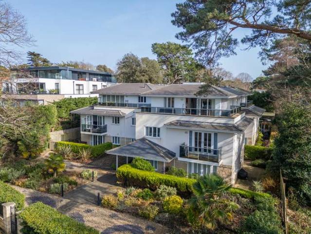Flat for sale in Canford Cliffs, Poole