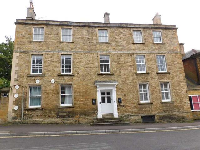 Flat for sale in Yeovil, Somerset