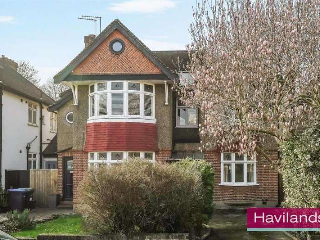 Maisonette for sale in Greater London