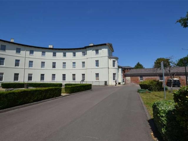 Flat for sale in Wotton Pitch, Gloucester
