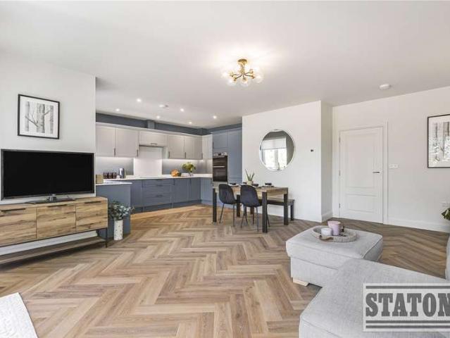 Flat for sale in High Barnet, Isle Of Man