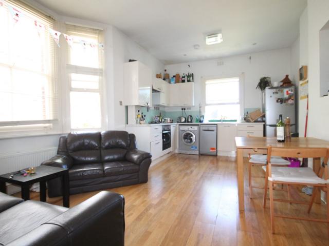 Apartment for rent in Chalk Farm, Greater London