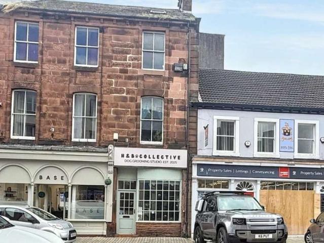 Flat for sale in Fell Lane