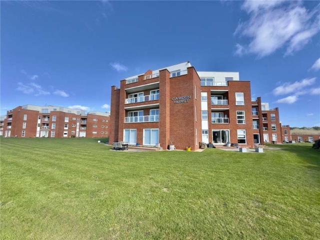 Flat for sale in Milford-on-Sea, Ashurst Bridge