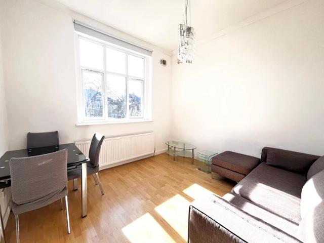 Apartment for rent in Cricklewood, Greater London