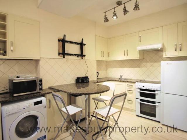 Apartment for rent in Dollis Hill, Greater London