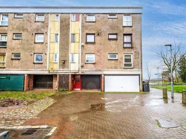 Flat for sale in Carbrain, Cumbernauld