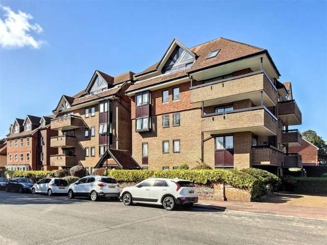 Flat for sale in Eastbourne, East Sussex