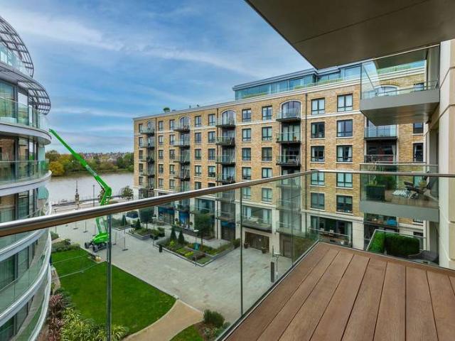 Flat for sale in Hammersmith, Greater London