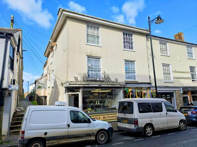 Flat for sale in Strode, Devon