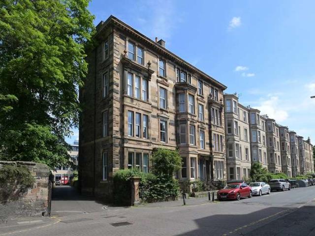 Flat for sale in Lauriston, Scotland