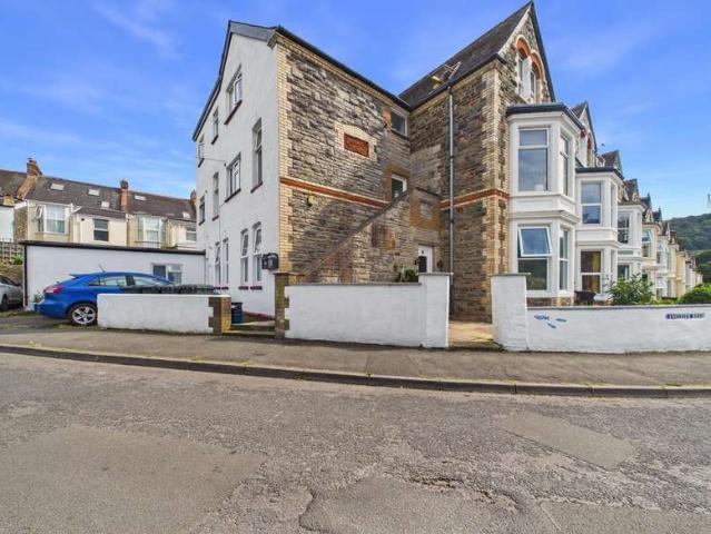 Flat for sale in Slade, Kentisbury