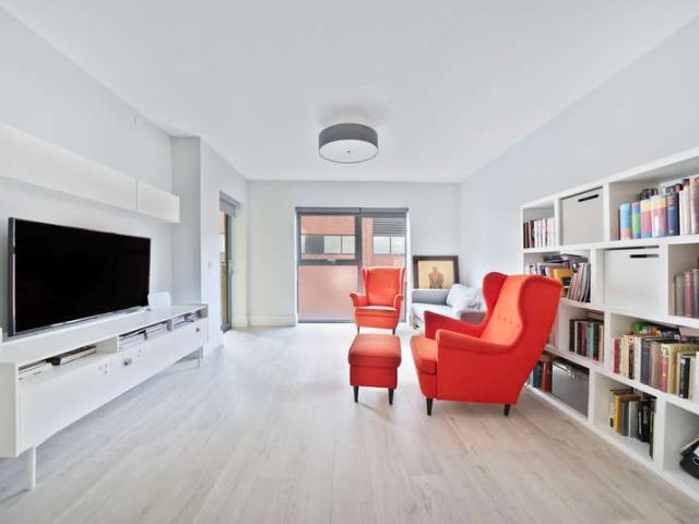Flat for sale in Harringay, Greater London