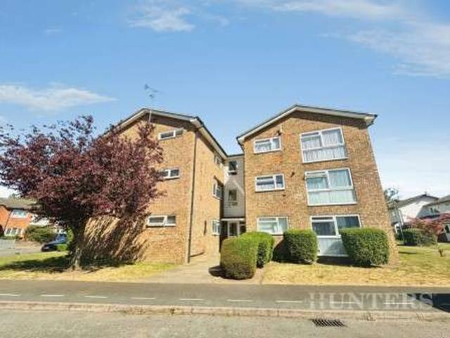 Flat for sale in London Borough of Sutton, Greater London