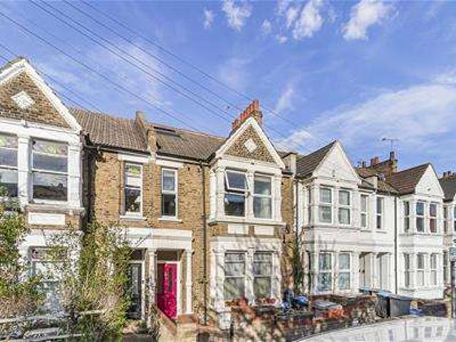 Flat for sale in Harlesden, Greater London