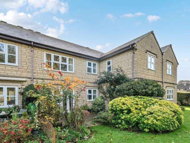 Flat for sale in Chipping Norton, Black Bourton