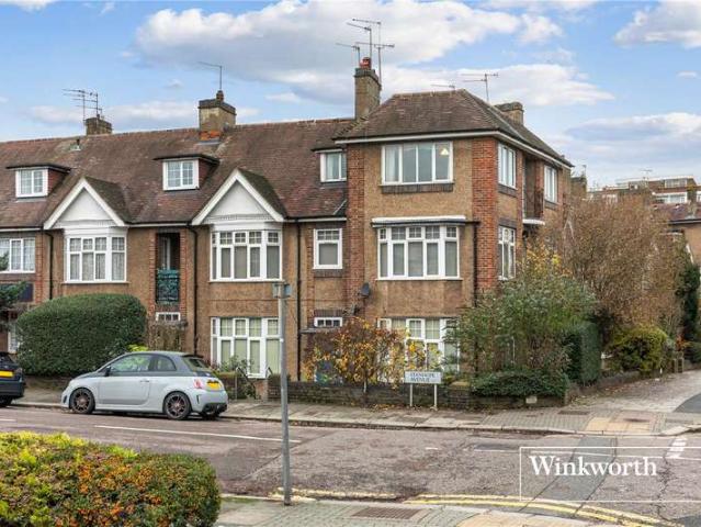Flat for sale in London Borough of Barnet, Greater London