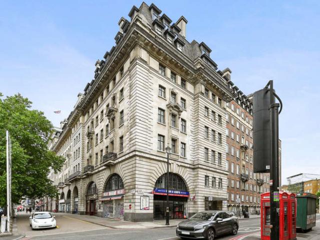 Flat for sale in City of Westminster, Greater London