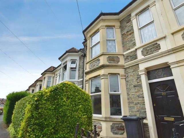 Flat for sale in Feckenham, City Of Bristol