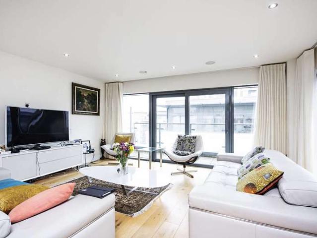 Flat for rent in Colindale, Colindale