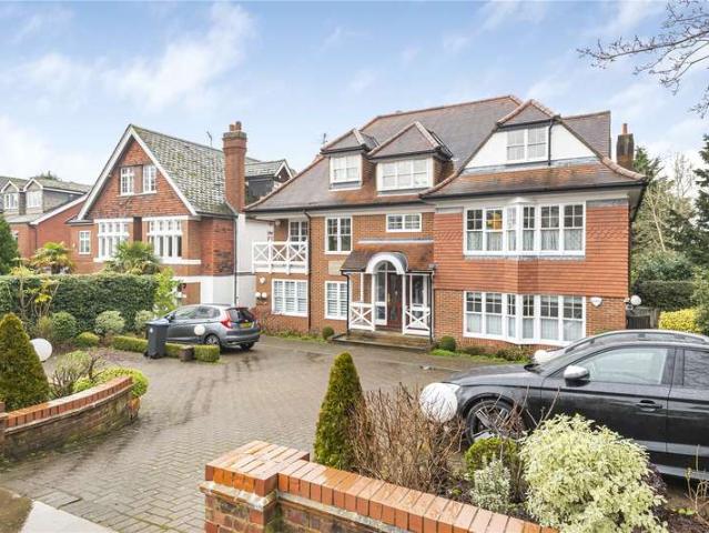 Flat for sale in Hadley Wood, Greater London