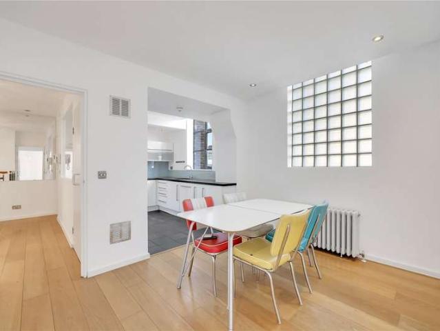 Flat for sale in Clerkenwell, Greater London