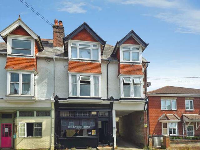 Flat for sale in Totland, Isle Of Wight