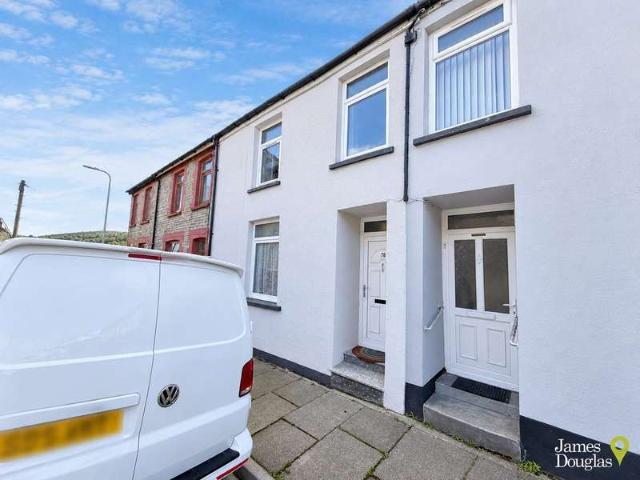 Flat for sale in Hawthorn, Pontypridd