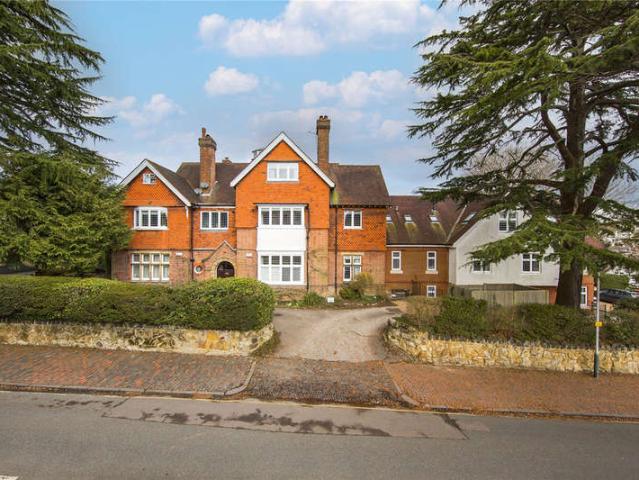 Flat for sale in Broadwater Down, Sandown Park