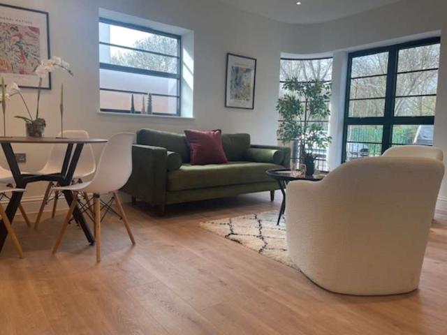 Flat for sale in Royal Borough of Kingston upon Thames, Greater London