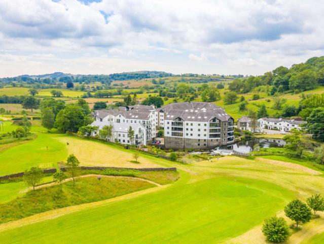 Flat for sale in Bowston