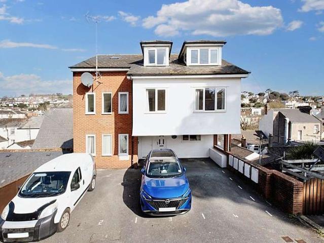 Flat for sale in Dawlish, Bridford