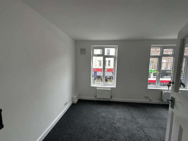 Flat for rent in Goddington, Greater London