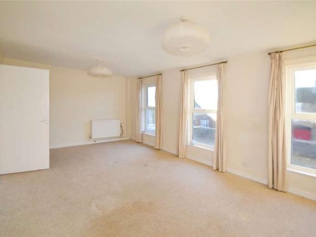 Flat for sale in Winslow, Buckinghamshire